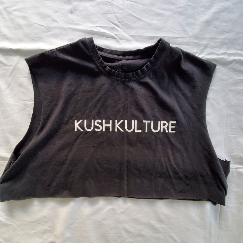 420 friendly Sleeveless Crop Top